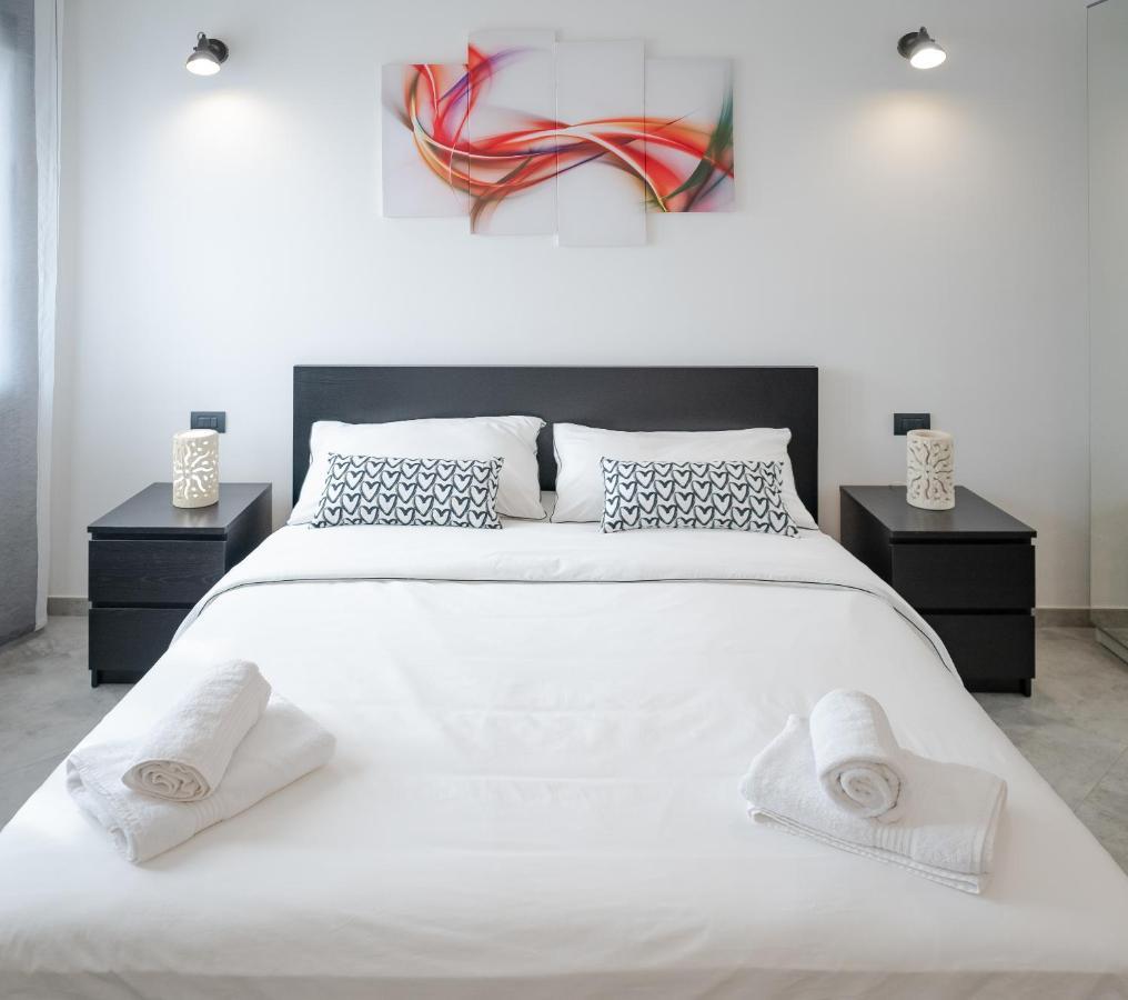 Brand New Studio With Garage - Close To The Beach อักกวาริกา เดล กาโป ภายนอก รูปภาพ